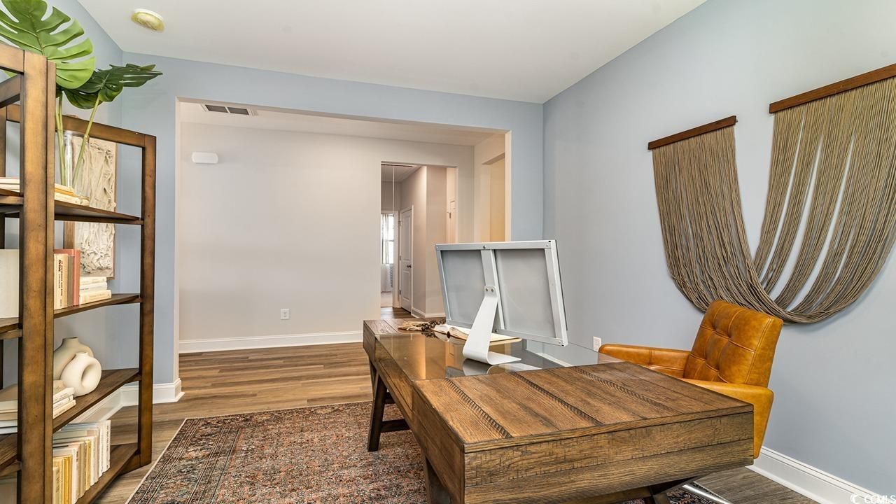 390 Wingspan Ct. Photo 20