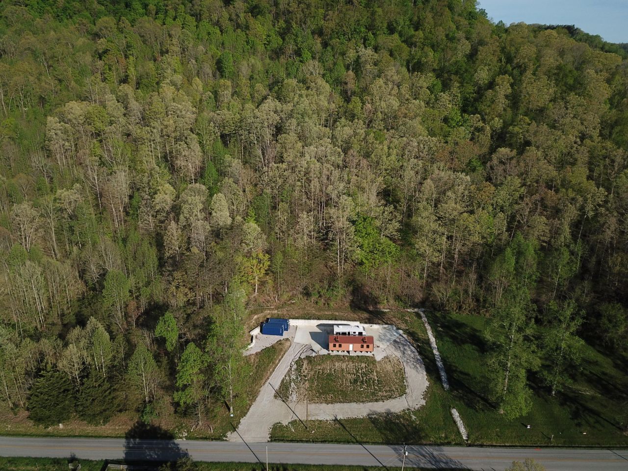 7040 Red Lick Rd, Irvine, KY 40336 Main Photo