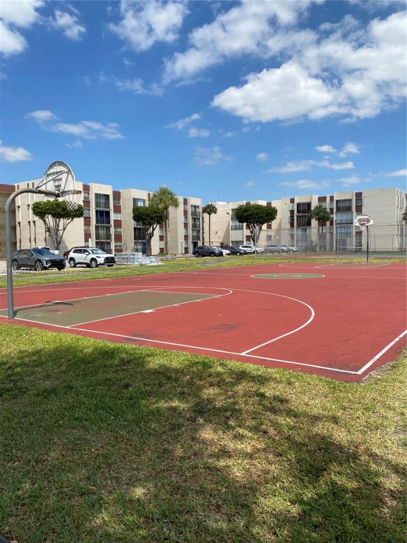 9411 SW 4th St, Unit 404, Miami, FL 33174 Photo