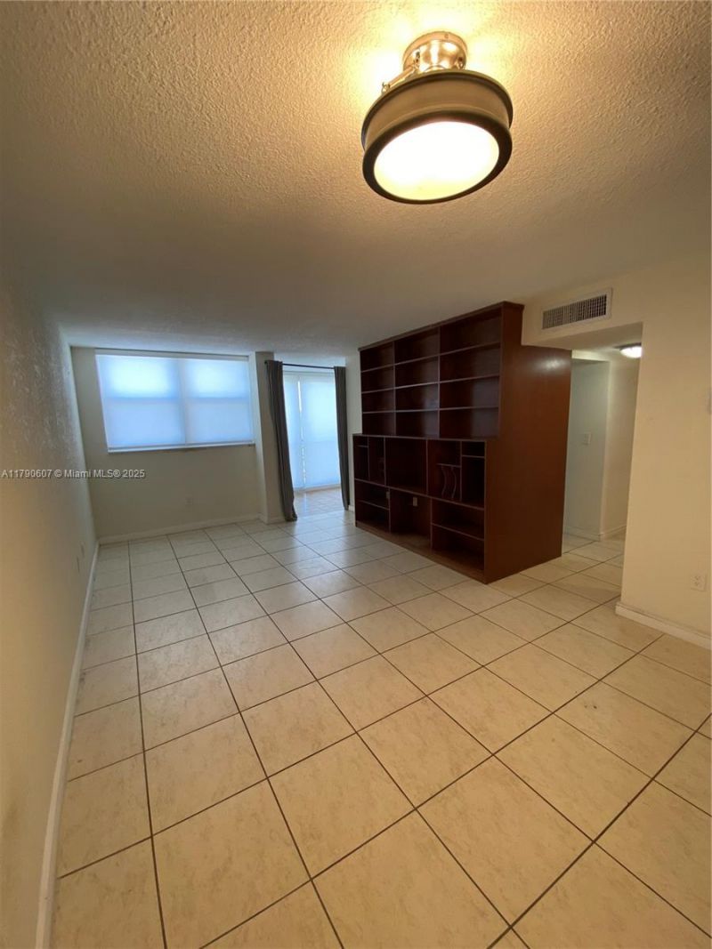 9411 SW 4th St, Unit 404, Miami, FL 33174 Photo