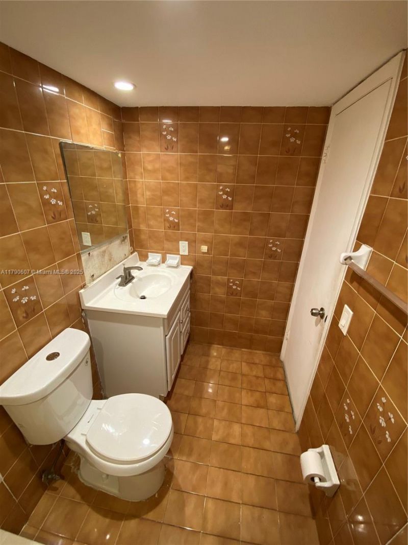 9411 SW 4th St, Unit 404, Miami, FL 33174 Photo