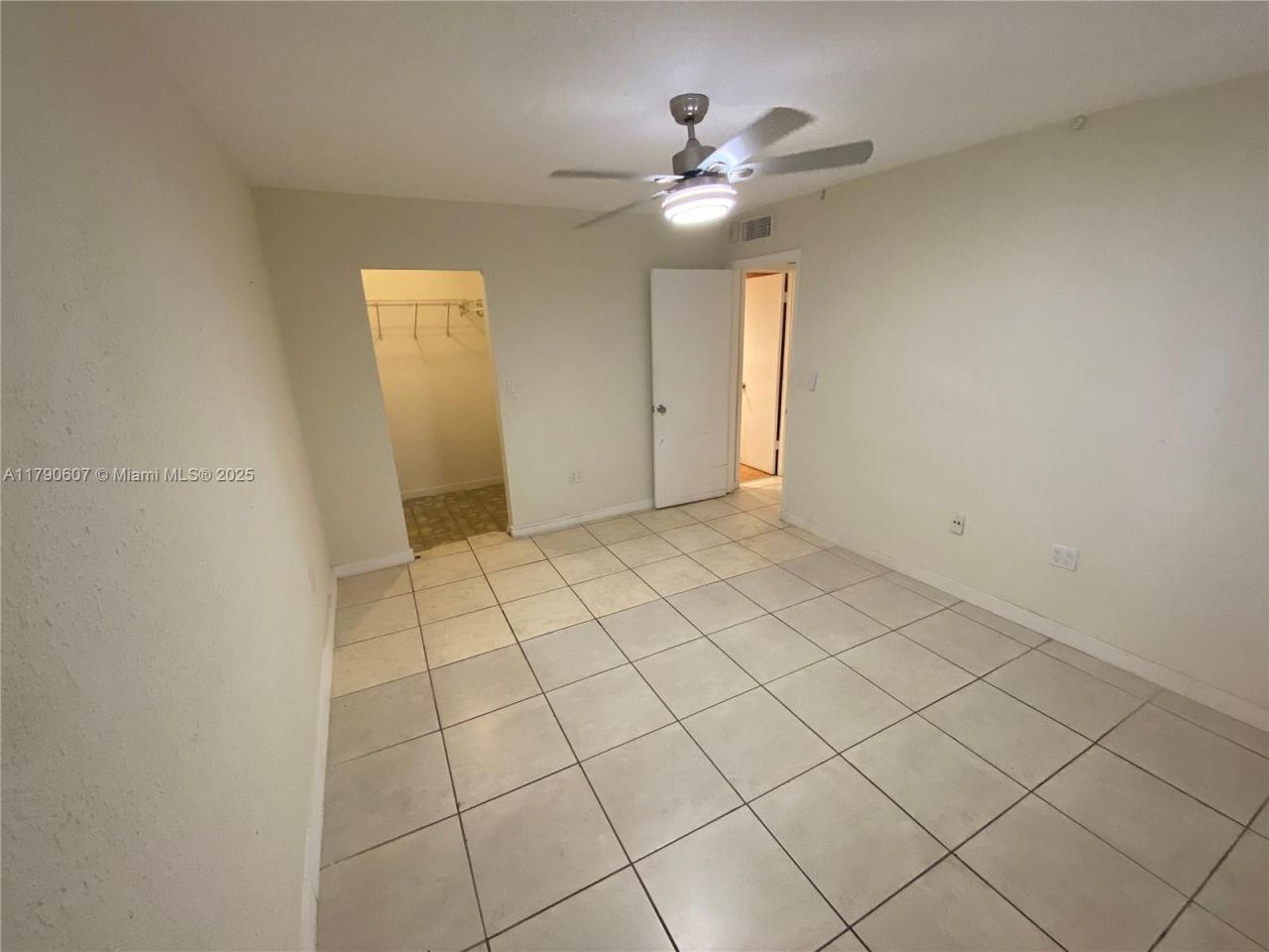 9411 SW 4th St, Unit 404, Miami, FL 33174 Photo
