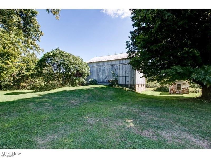 12676 Main Market Road, Burton, OH 44021 Photo 11