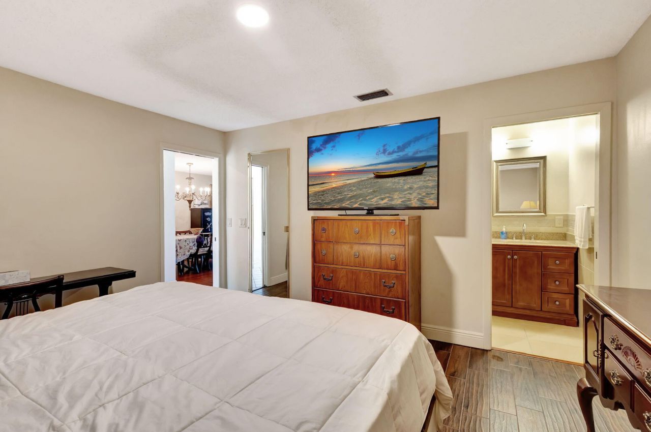 5800 Fernley Drive W, Unit 45, West Palm Beach, FL 33415 Photo