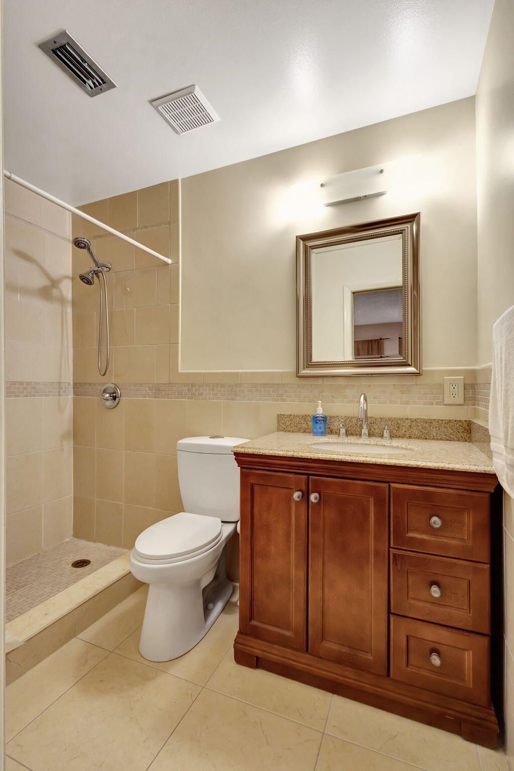 5800 Fernley Drive W, Unit 45, West Palm Beach, FL 33415 Photo