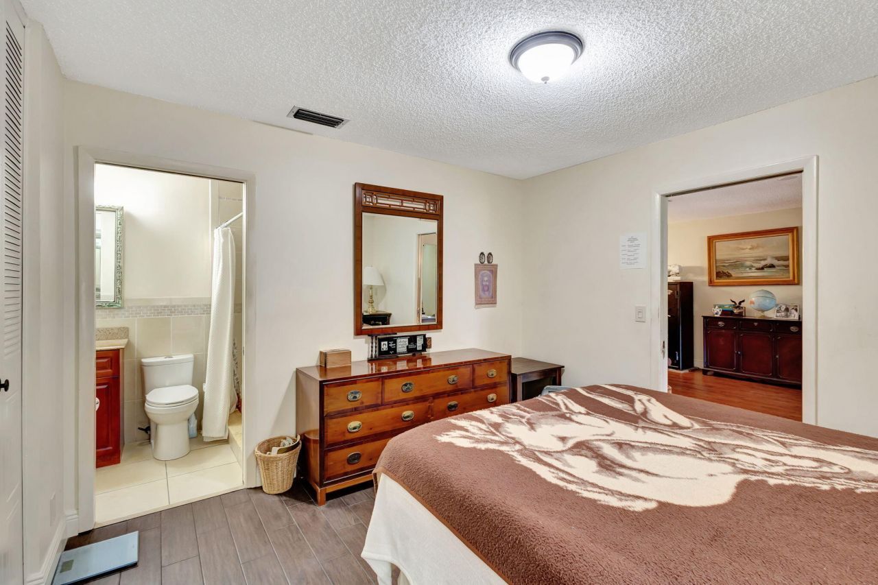 5800 Fernley Drive W, Unit 45, West Palm Beach, FL 33415 Photo