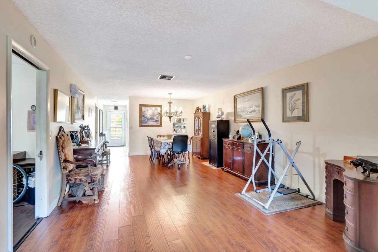 5800 Fernley Drive W, Unit 45, West Palm Beach, FL 33415 Photo