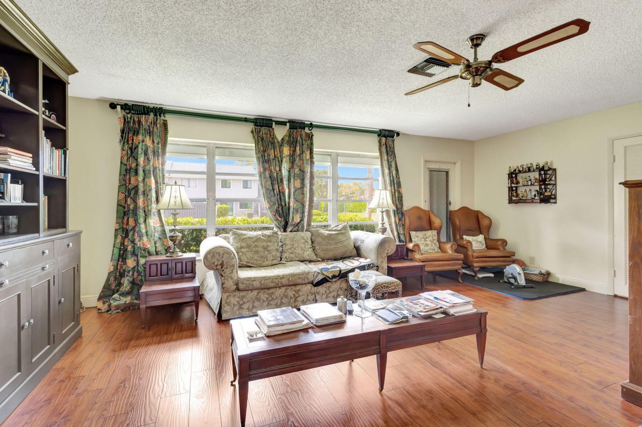 5800 Fernley Drive W, Unit 45, West Palm Beach, FL 33415 Photo