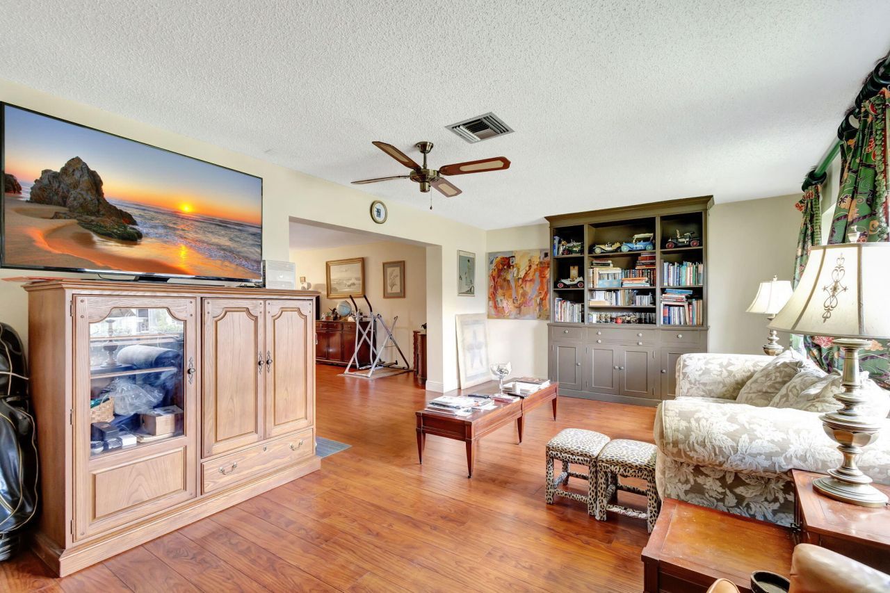 5800 Fernley Drive W, Unit 45, West Palm Beach, FL 33415 Photo