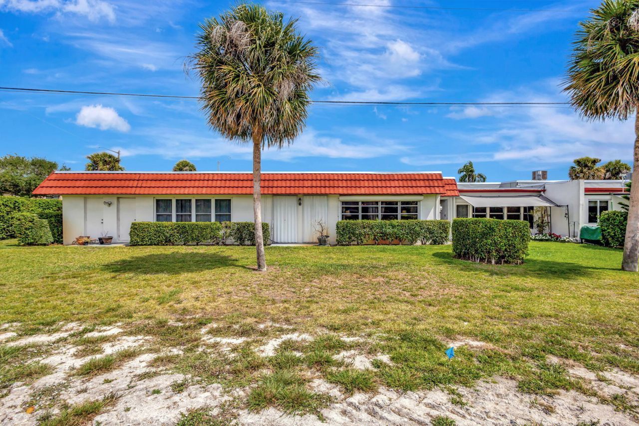 5800 Fernley Drive W, Unit 45, West Palm Beach, FL 33415 Photo