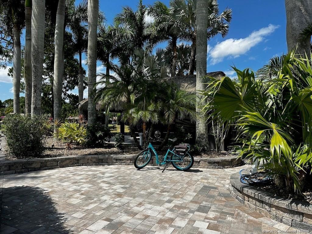 401 NW Chipshot Lane, Port Saint Lucie, FL 34986 Photo