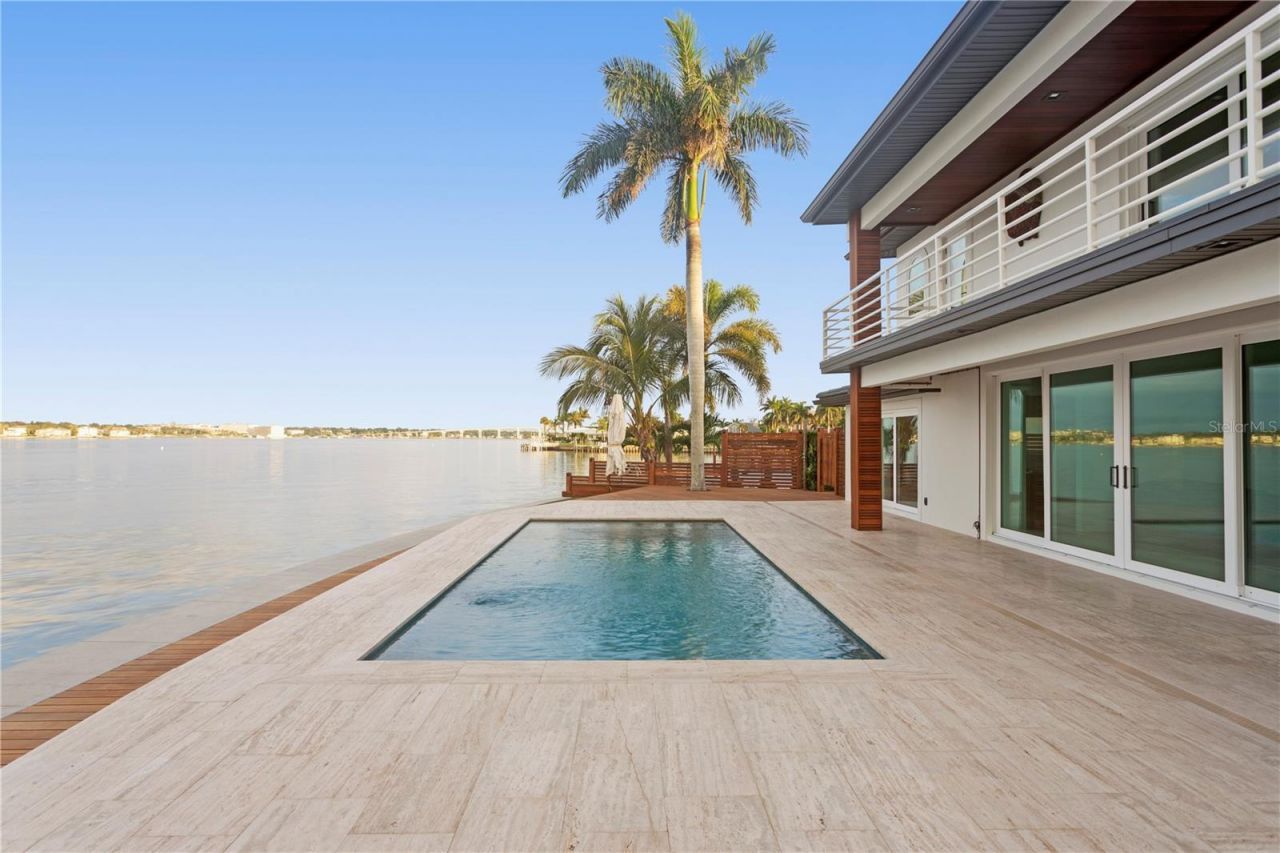 2250 Donato Drive, Belleair Beach, FL 33786 Photo