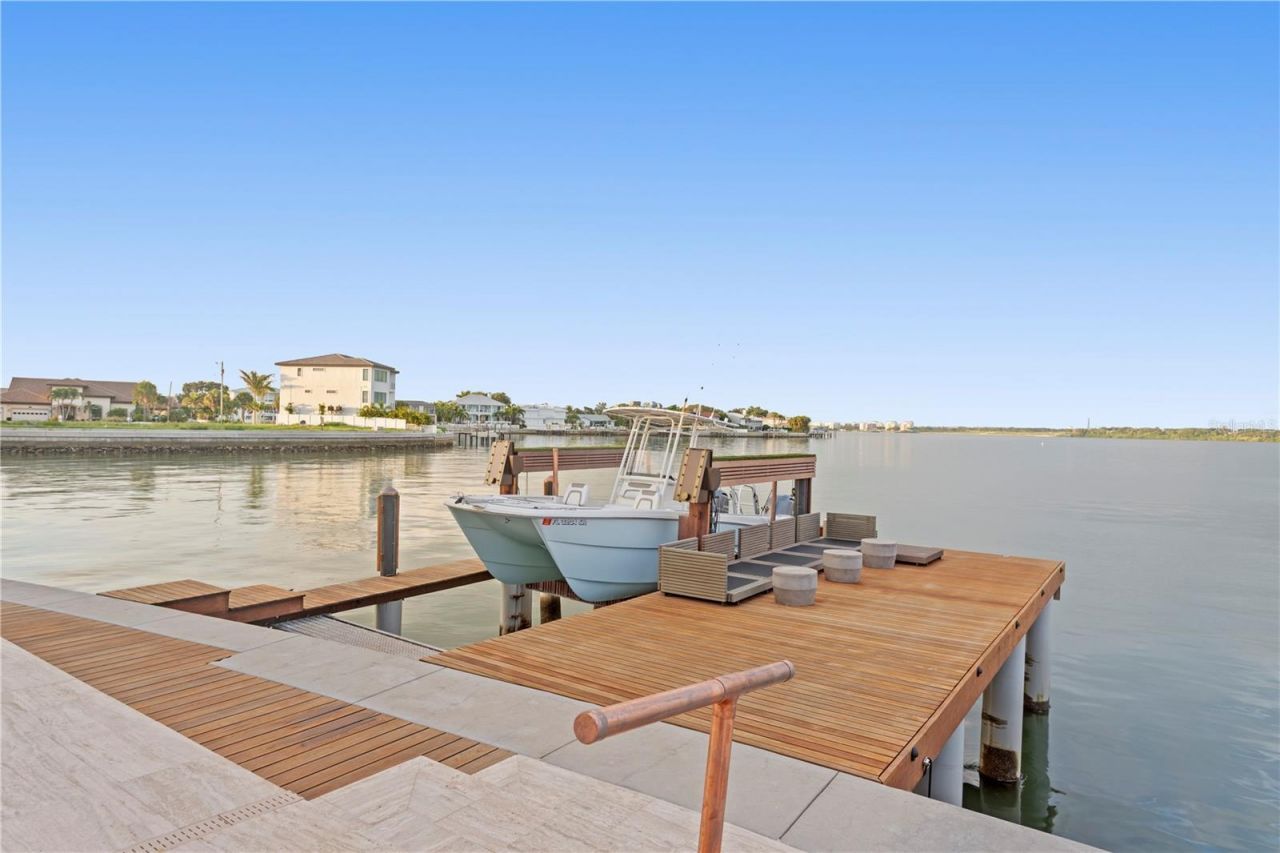 2250 Donato Drive, Belleair Beach, FL 33786 Photo