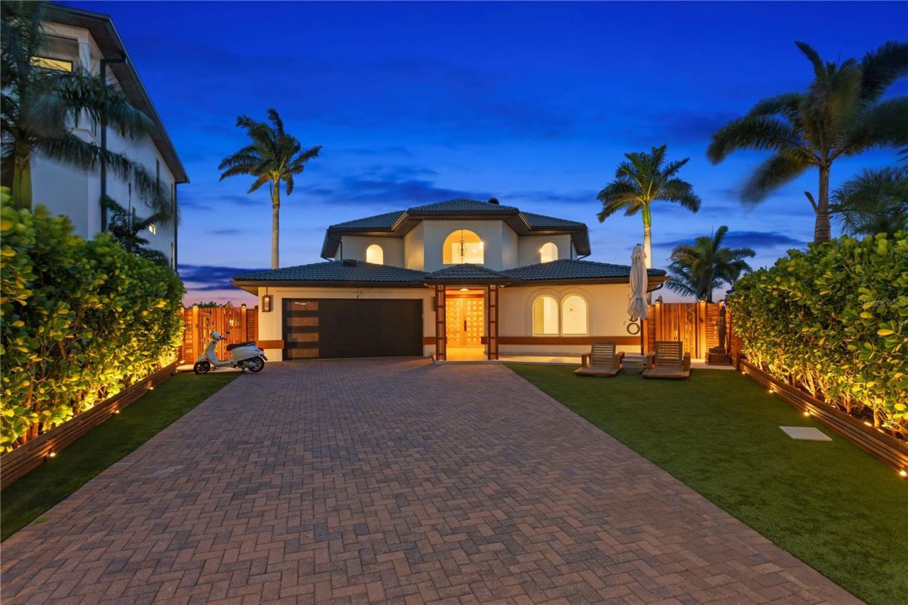 2250 Donato Drive, Belleair Beach, FL 33786 Photo