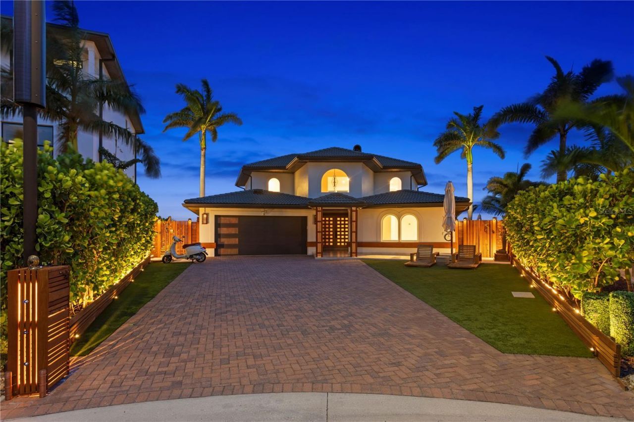 2250 Donato Drive, Belleair Beach, FL 33786 Photo