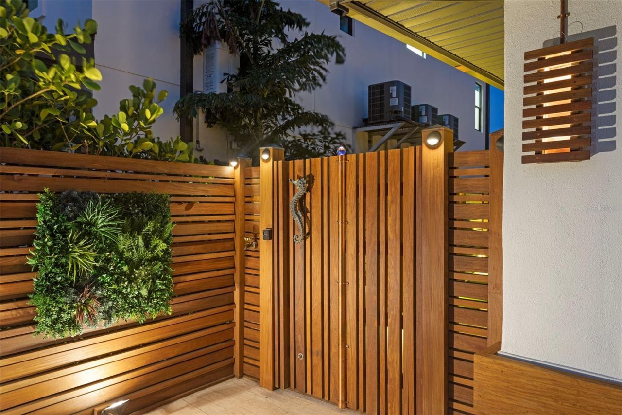 2250 Donato Drive, Belleair Beach, FL 33786 Photo