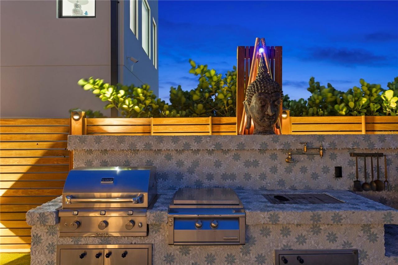 2250 Donato Drive, Belleair Beach, FL 33786 Photo