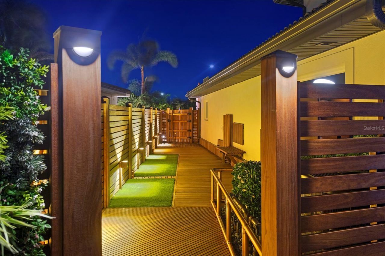 2250 Donato Drive, Belleair Beach, FL 33786 Photo