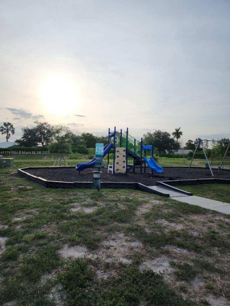 8091 NW 12th St, Unit H, Margate, FL 33063 Photo