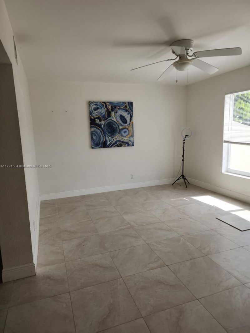 8091 NW 12th St, Unit H, Margate, FL 33063 Photo