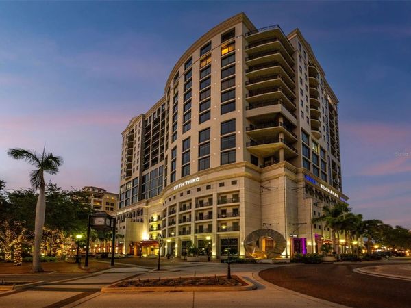 50 CENTRAL AVENUE, Unit 17PHD, SARASOTA, FL 34236