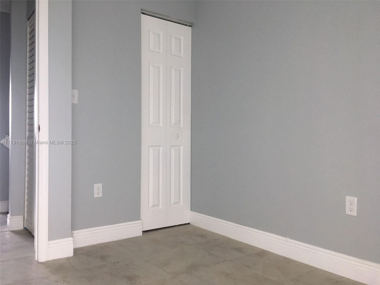 1990 NW 4th Ct, Unit 8, Miami, FL 33136 Photo