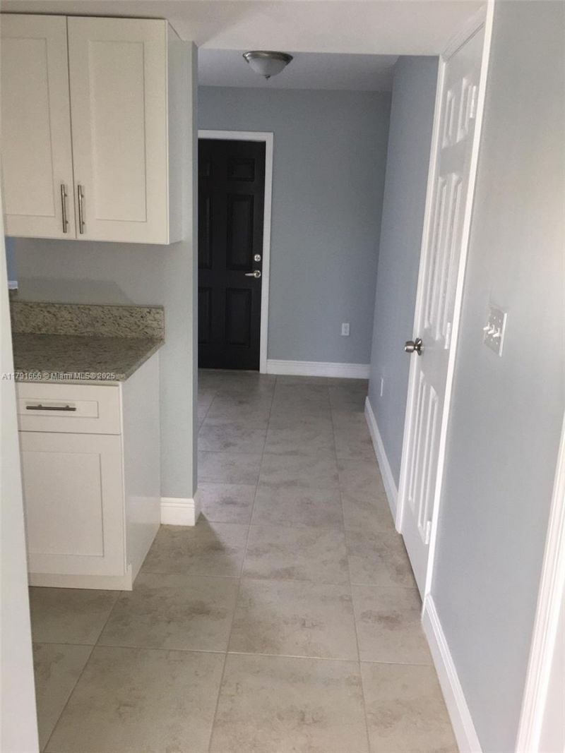 1990 NW 4th Ct, Unit 8, Miami, FL 33136 Photo