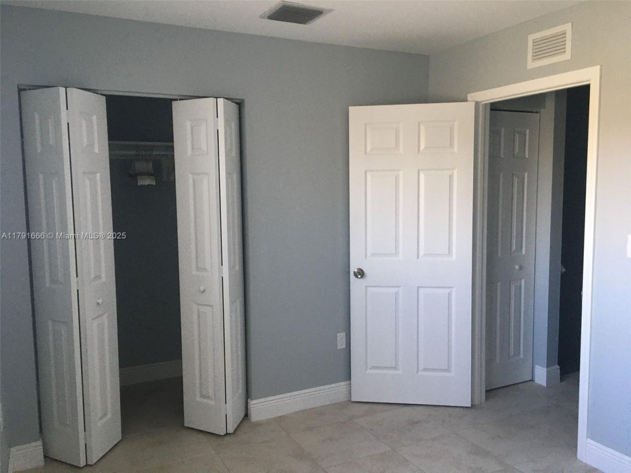 1990 NW 4th Ct, Unit 8, Miami, FL 33136 Photo