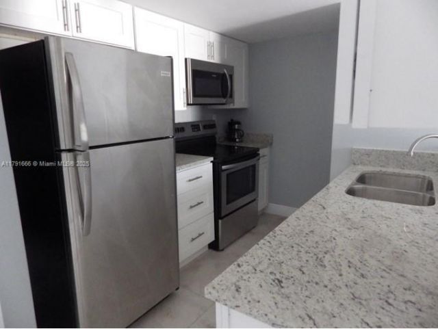 1990 NW 4th Ct, Unit 8, Miami, FL 33136 Photo