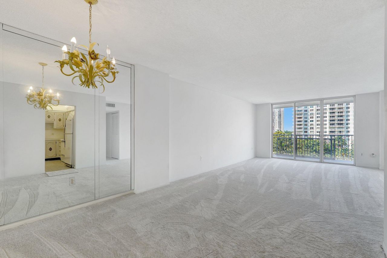 2851 NE 183rd Street, Unit 512e, Aventura, FL 33160 Photo