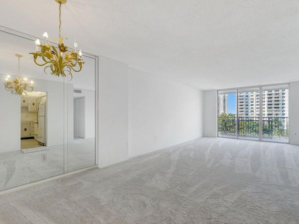 2851 NE 183rd Street, Unit 512e, Aventura, FL 33160