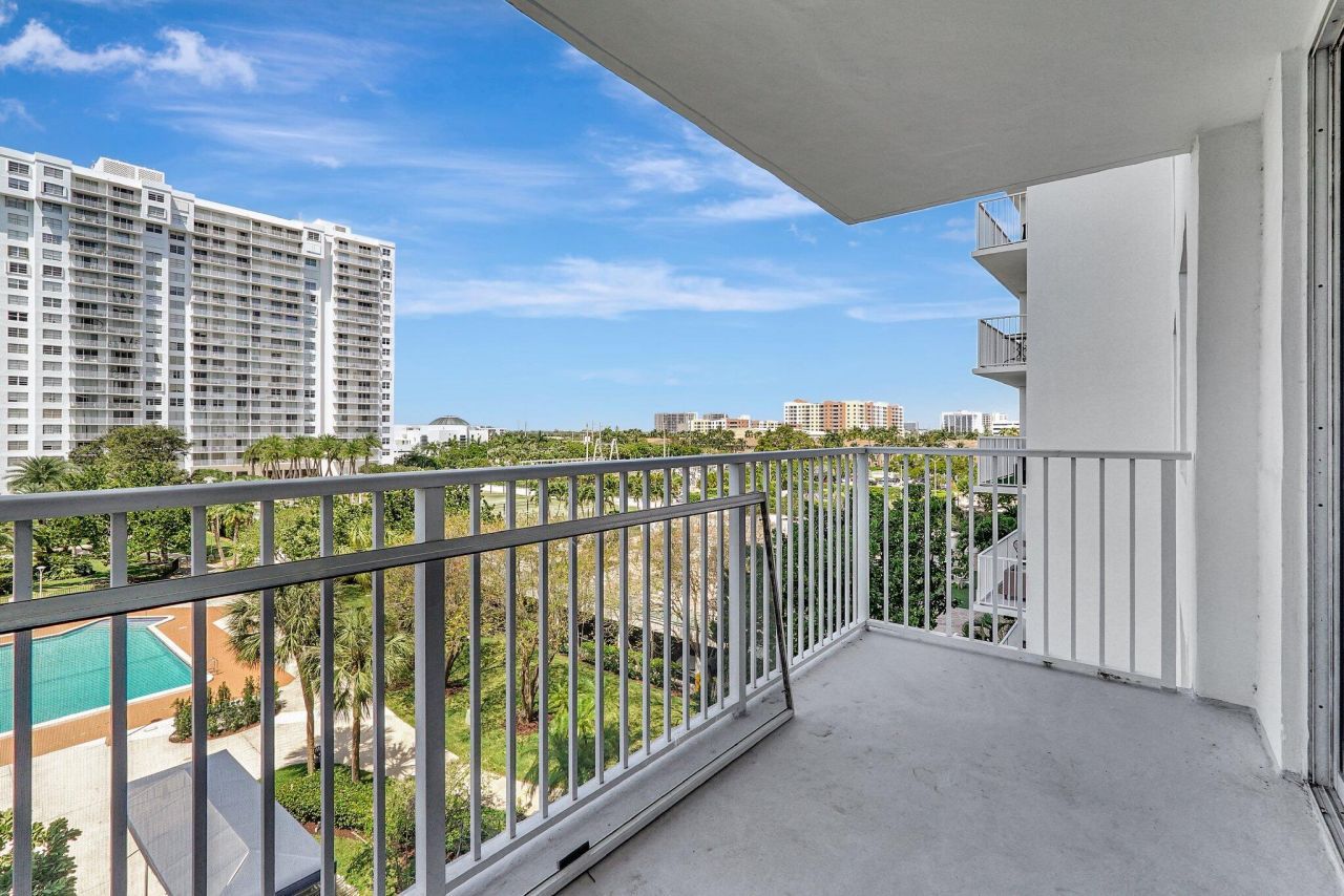 2851 NE 183rd Street, Unit 512e, Aventura, FL 33160 Photo