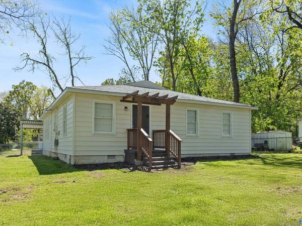 2703 Cave Avenue NW, Huntsville, AL 35810