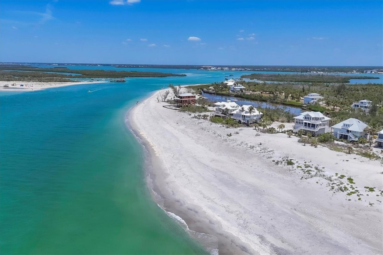 6890 Palm Island Drive, Placida, FL 33946 Photo