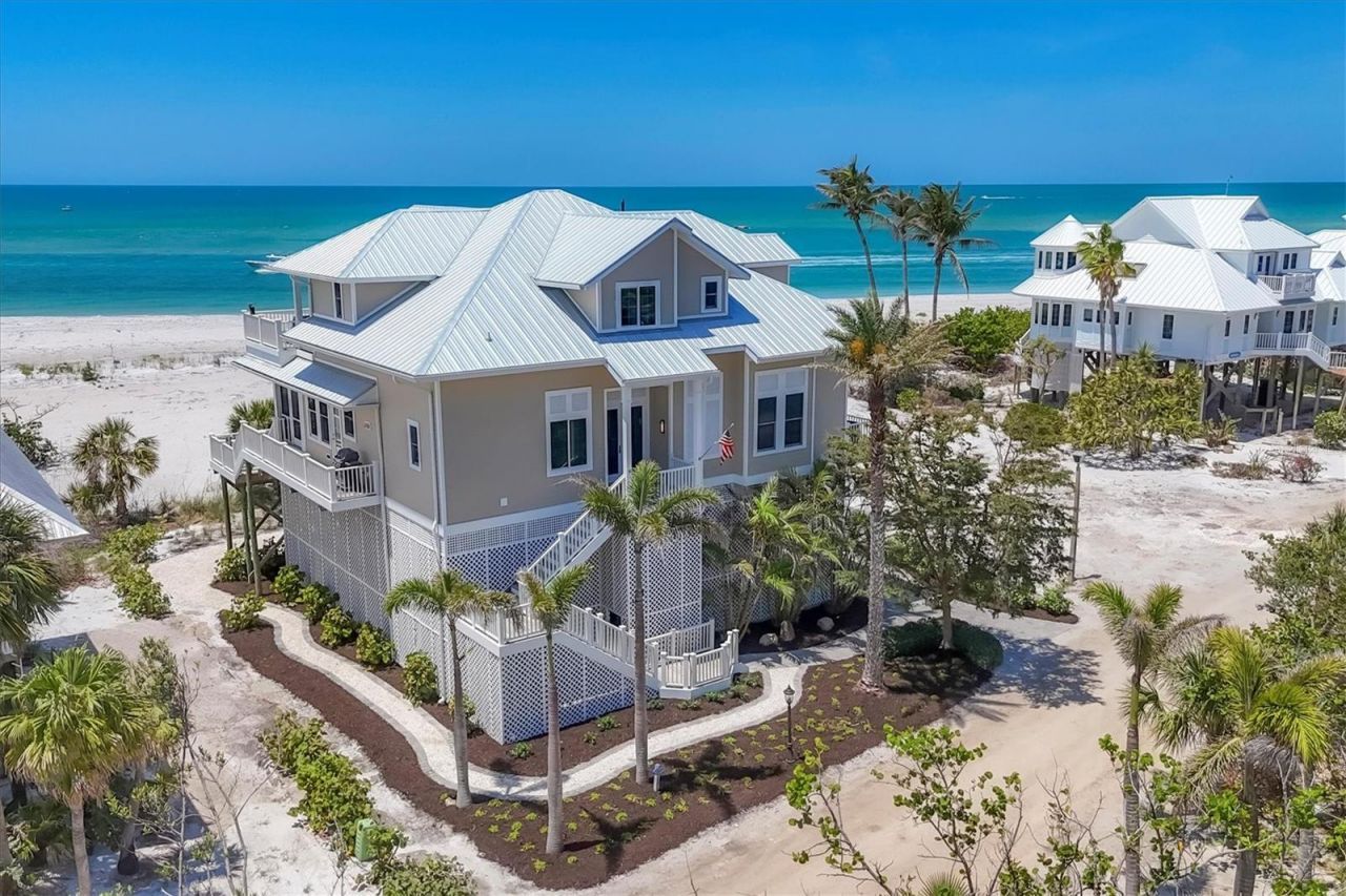 6890 Palm Island Drive, Placida, FL 33946 Photo