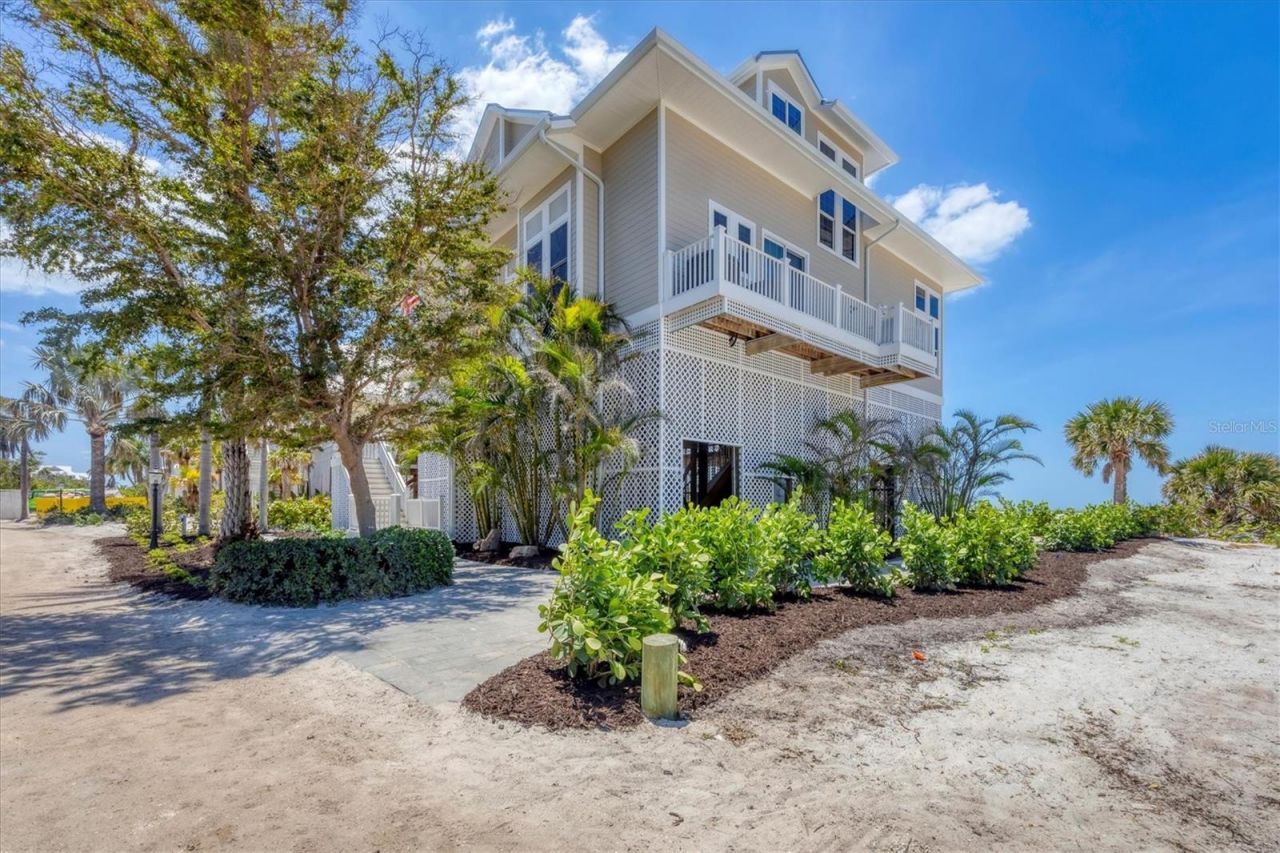 6890 Palm Island Drive, Placida, FL 33946 Photo