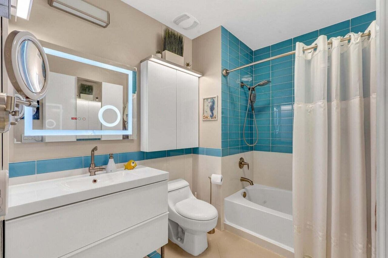 300 S Australian Avenue, Unit 409, West Palm Beach, FL 33401 Photo