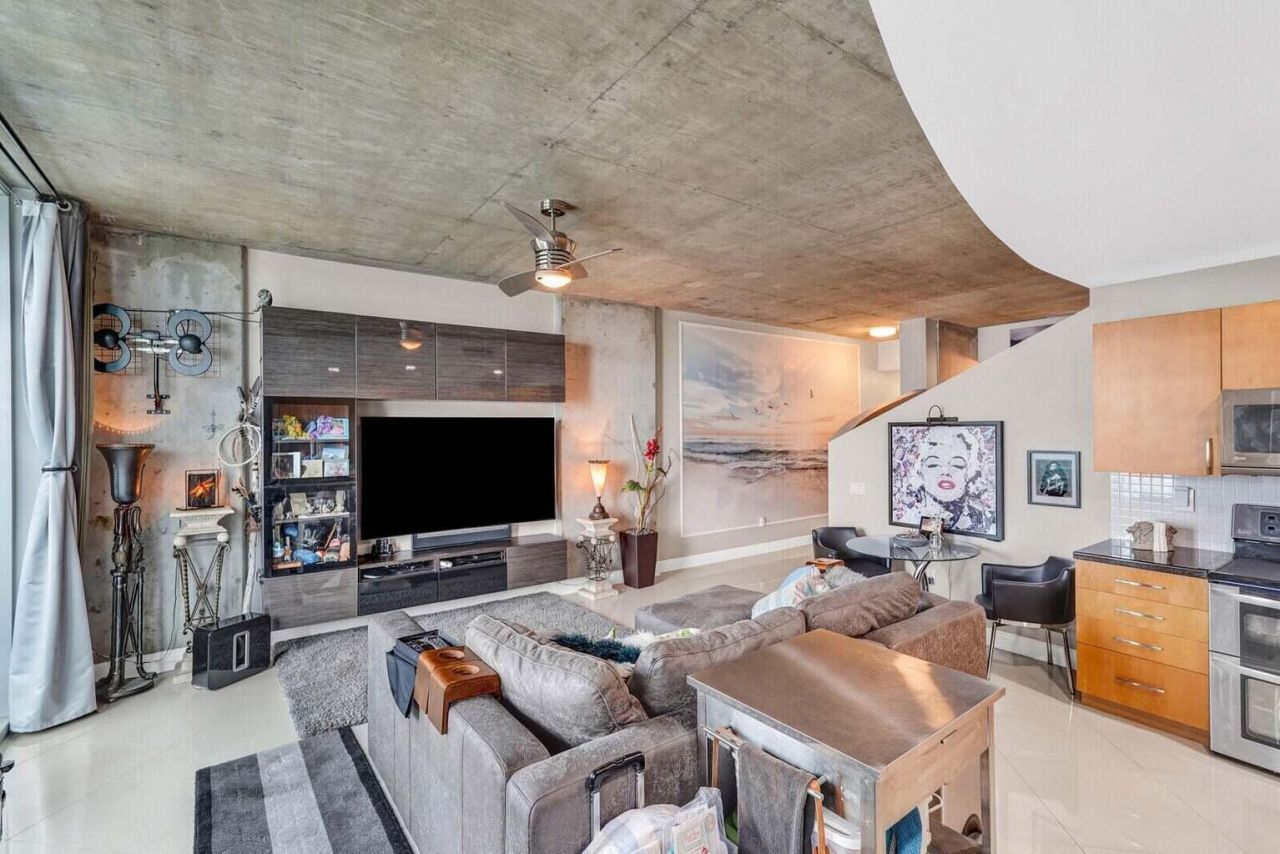 300 S Australian Avenue, Unit 409, West Palm Beach, FL 33401 Photo