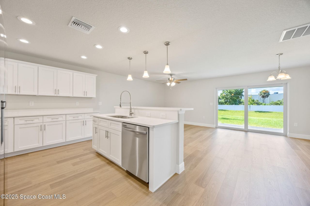 207-237 Hidden Woods Place, Melbourne, FL 32901 Photo