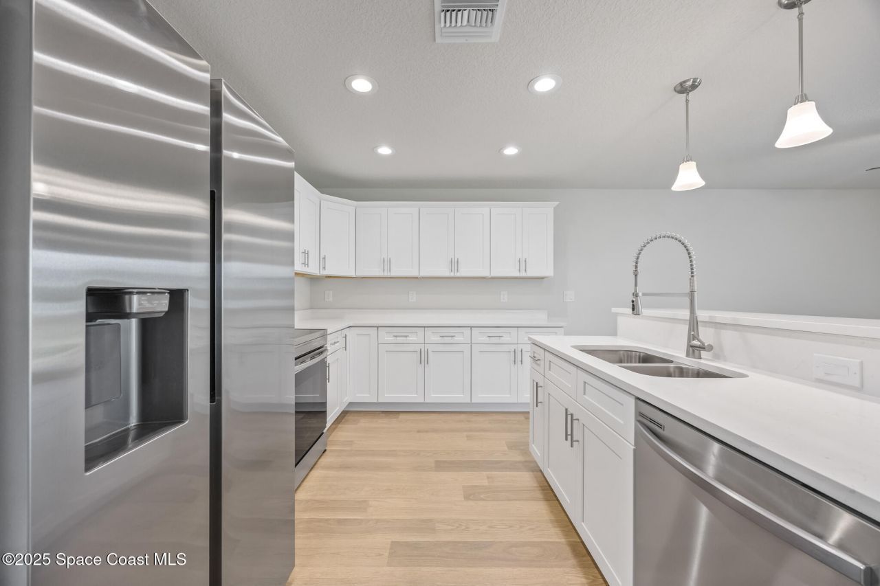 207-237 Hidden Woods Place, Melbourne, FL 32901 Photo