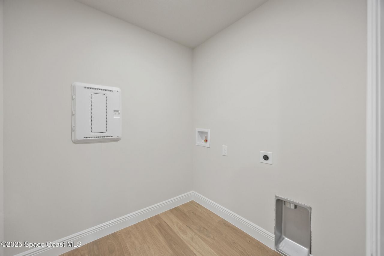 207-237 Hidden Woods Place, Melbourne, FL 32901 Photo