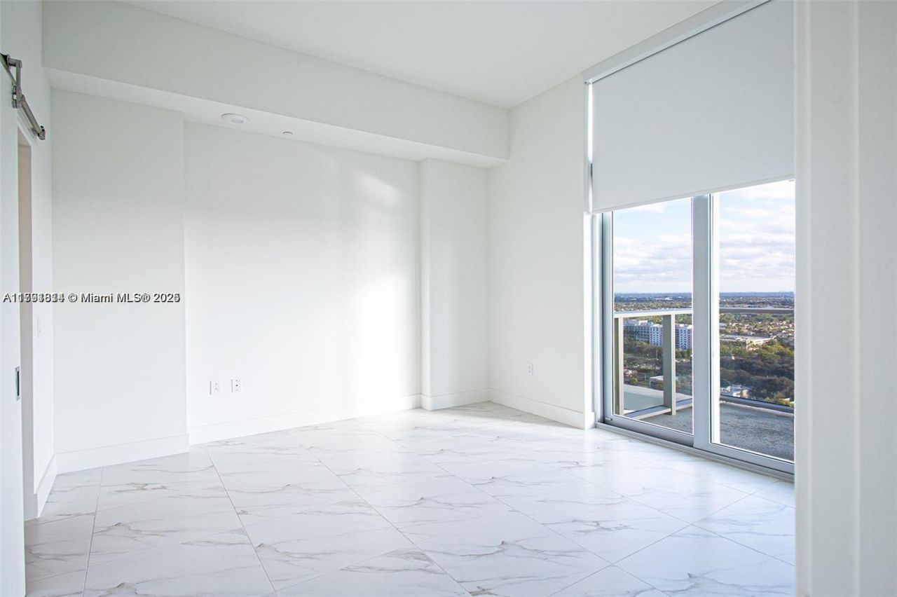 2000 Metropica Way, Unit 2605, Sunrise, FL 33323 Photo