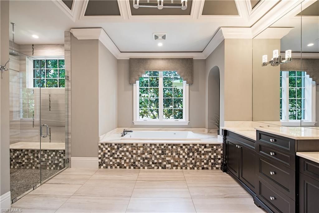 233 Mermaids Bight, Naples, FL 34103 Photo