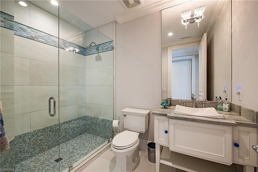 233 Mermaids Bight, Naples, FL 34103 Photo