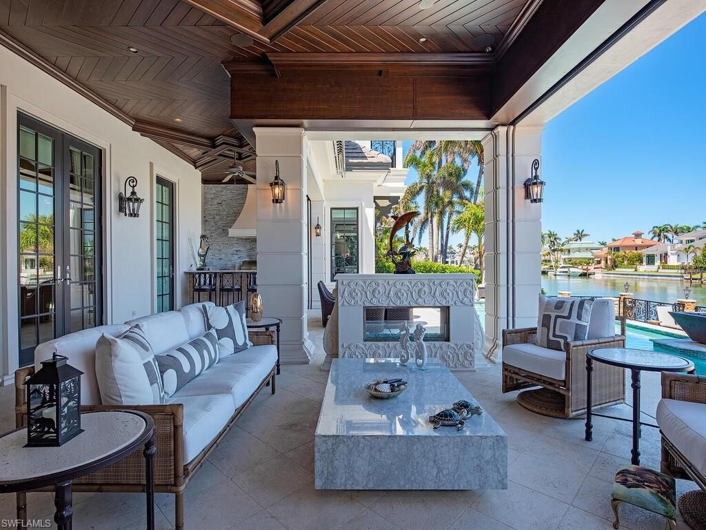 233 Mermaids Bight, Naples, FL 34103 Photo