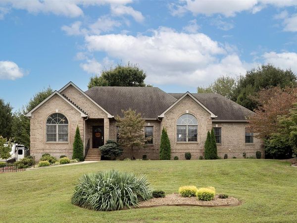 153 Farmer Lane, Bowling Green, KY 42104