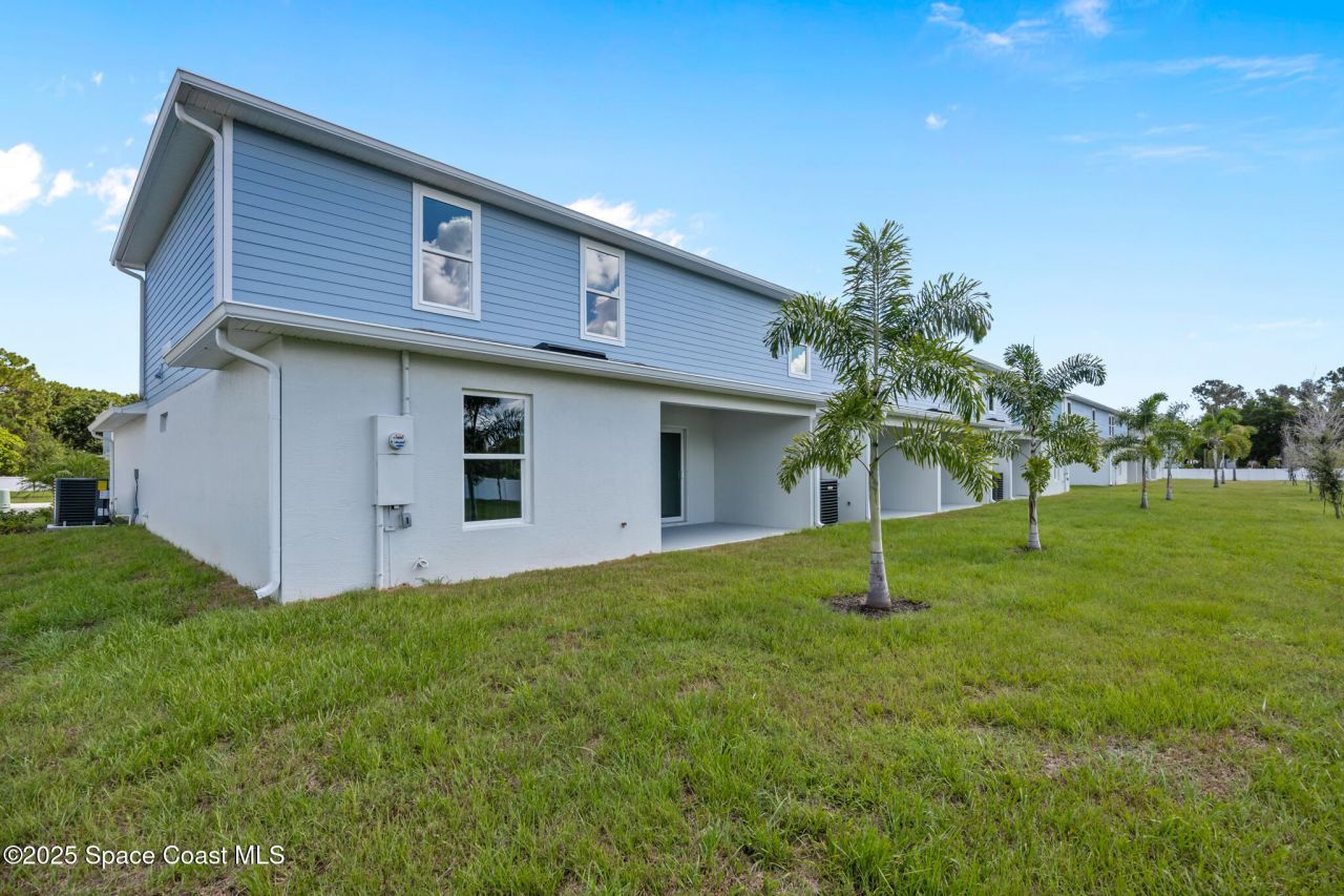208-238 Hidden Woods Place, Melbourne, FL 32901 Photo