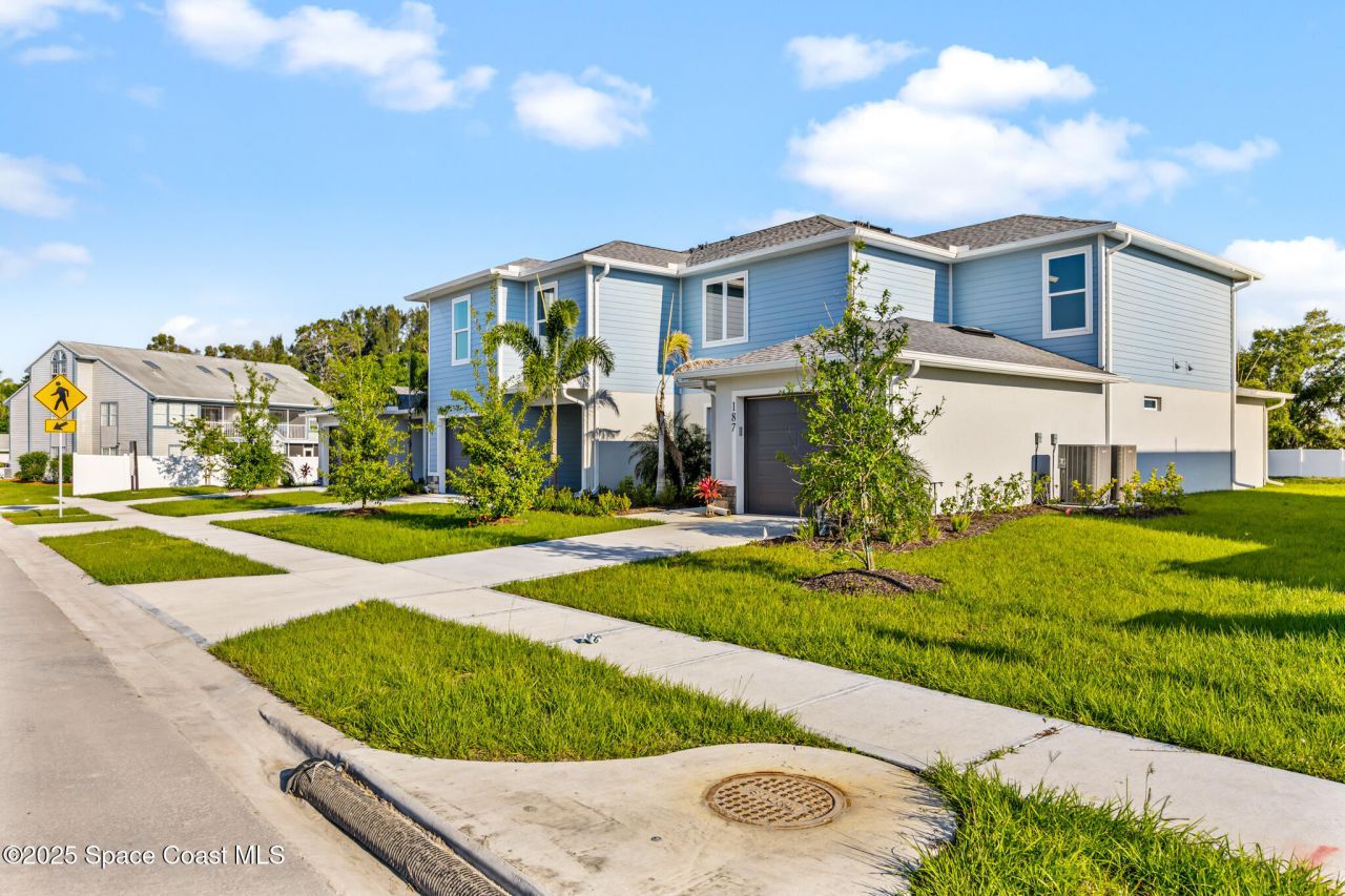 208-238 Hidden Woods Place, Melbourne, FL 32901 Photo