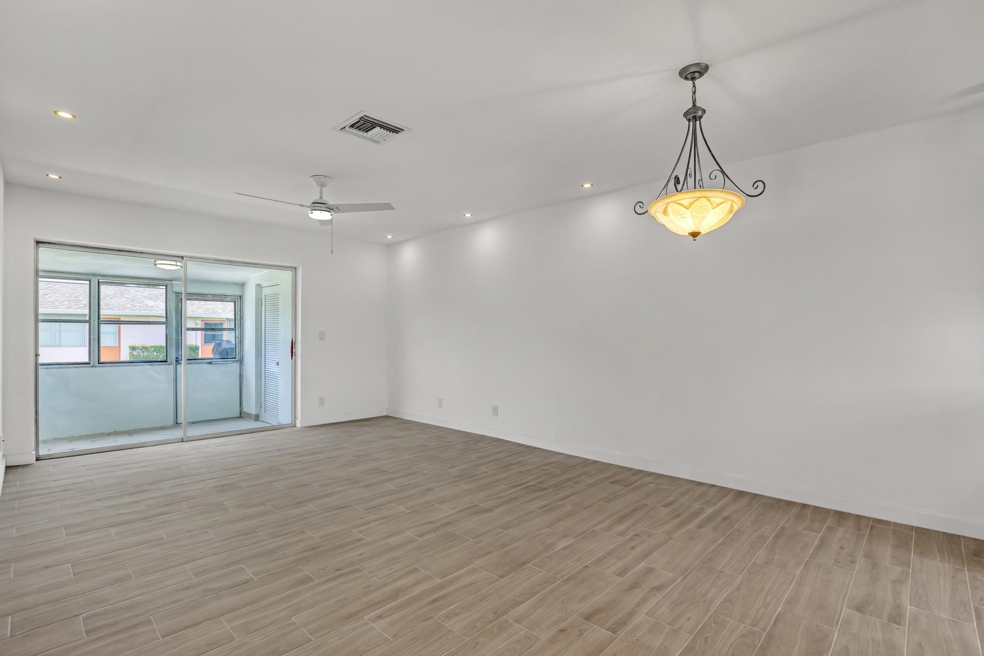 2747 Dudley Drive E, Unit D, West Palm Beach, FL 33415 Photo