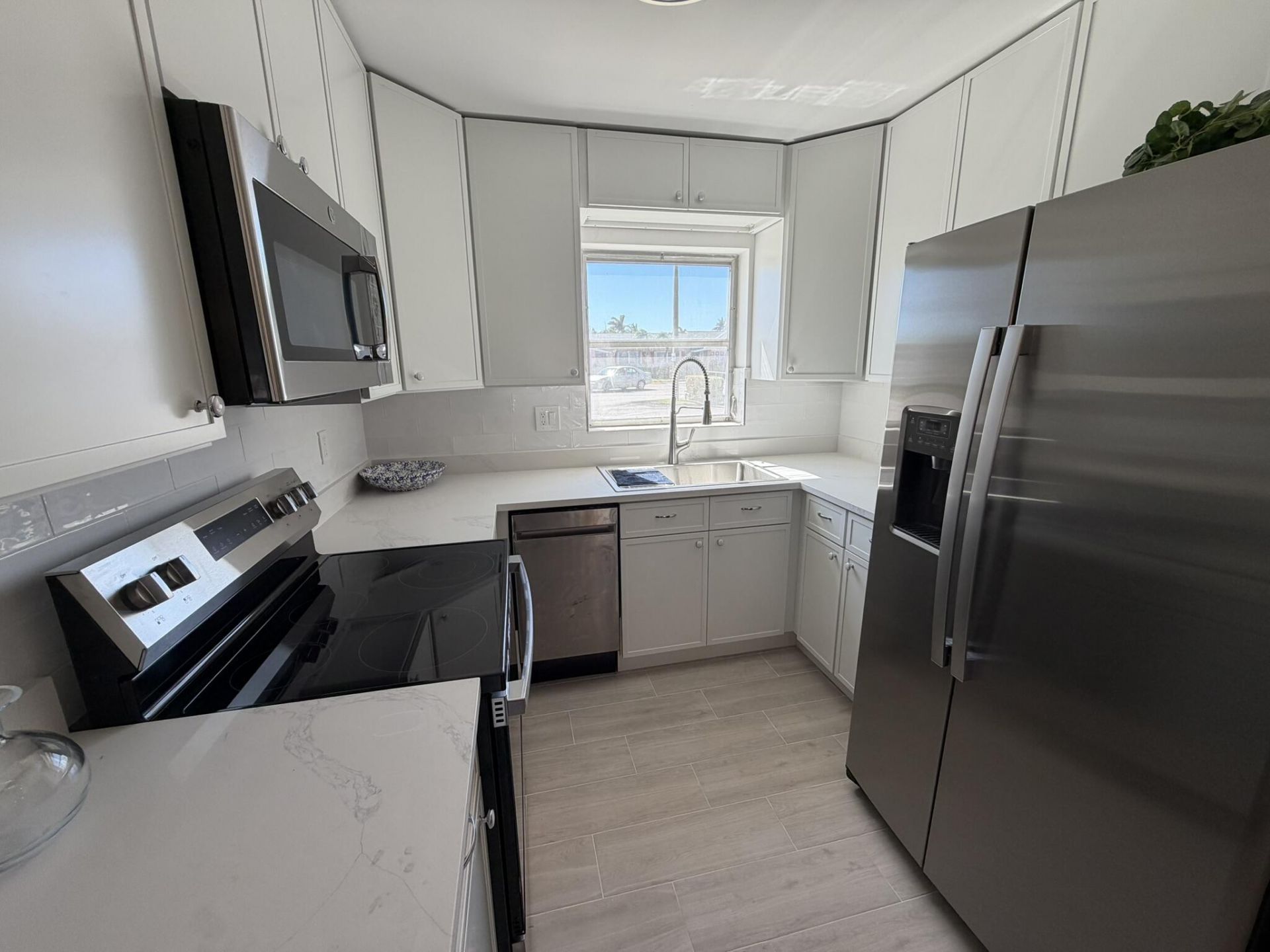 2747 Dudley Drive E, Unit D, West Palm Beach, FL 33415 Photo